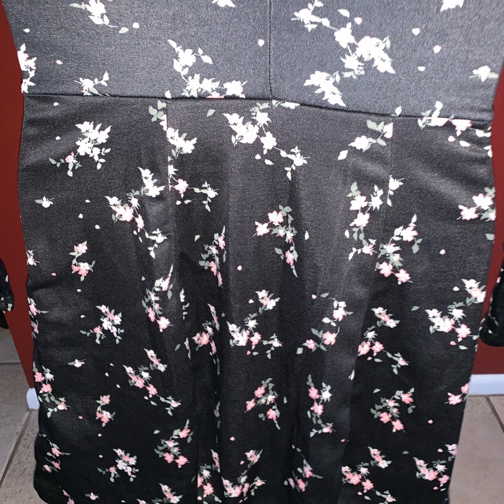 EUC DRESS 👗 - Picture 6 of 8